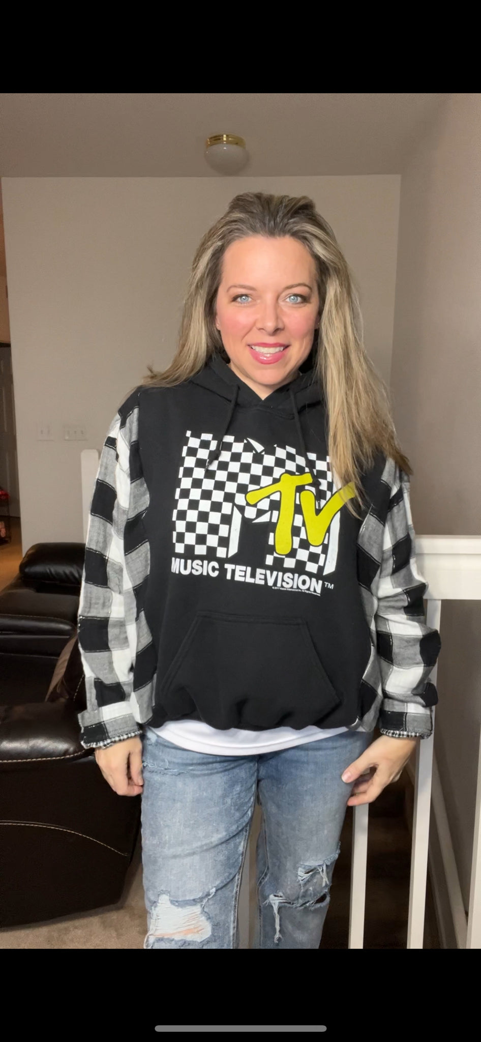 MTV - woman’s large