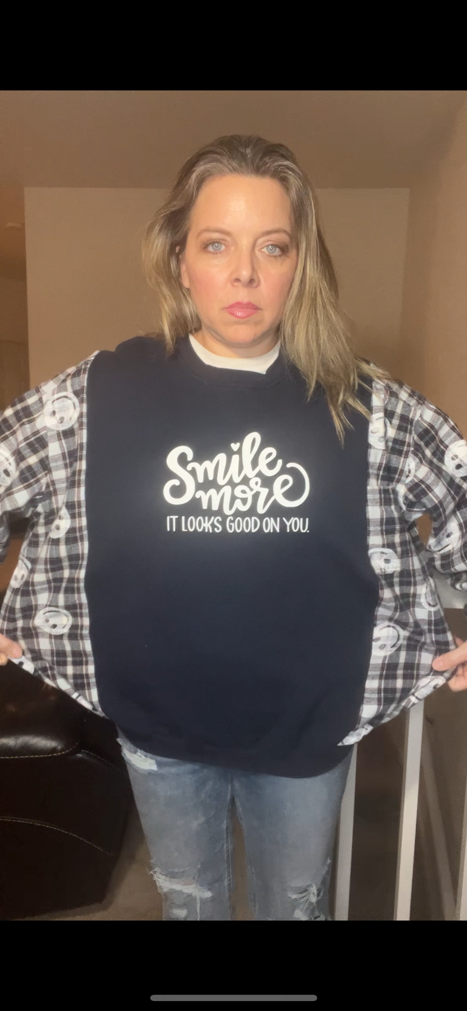 Upcycled Smile - woman’s XL - Midweight sweatshirt with thick flannel sleeves￼