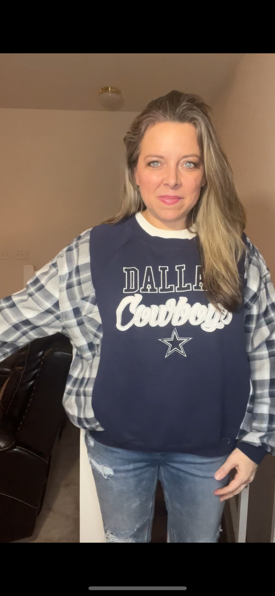 Upcycled Cowboys – women’s S/M – midweight sweatshirt with flannel sleeves￼