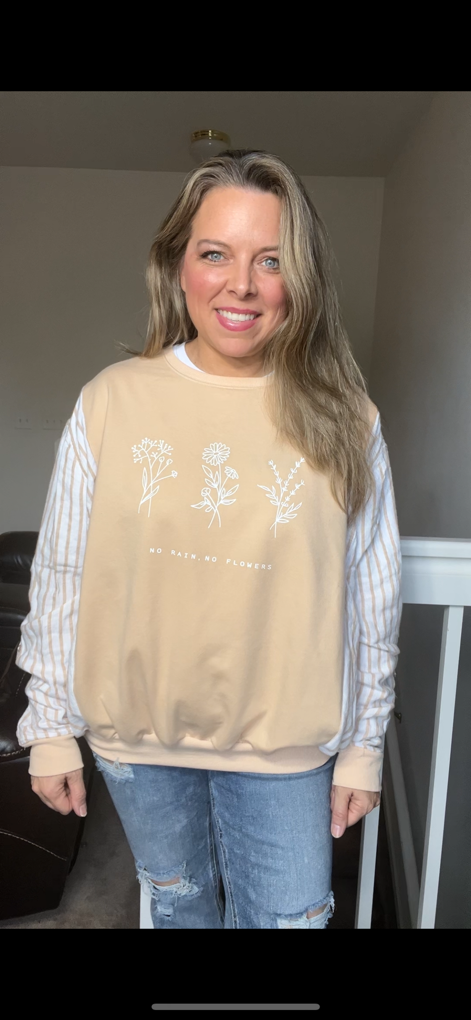 Upcycled Flowers – women’s M/L – thin sweatshirt with cotton sleeves￼