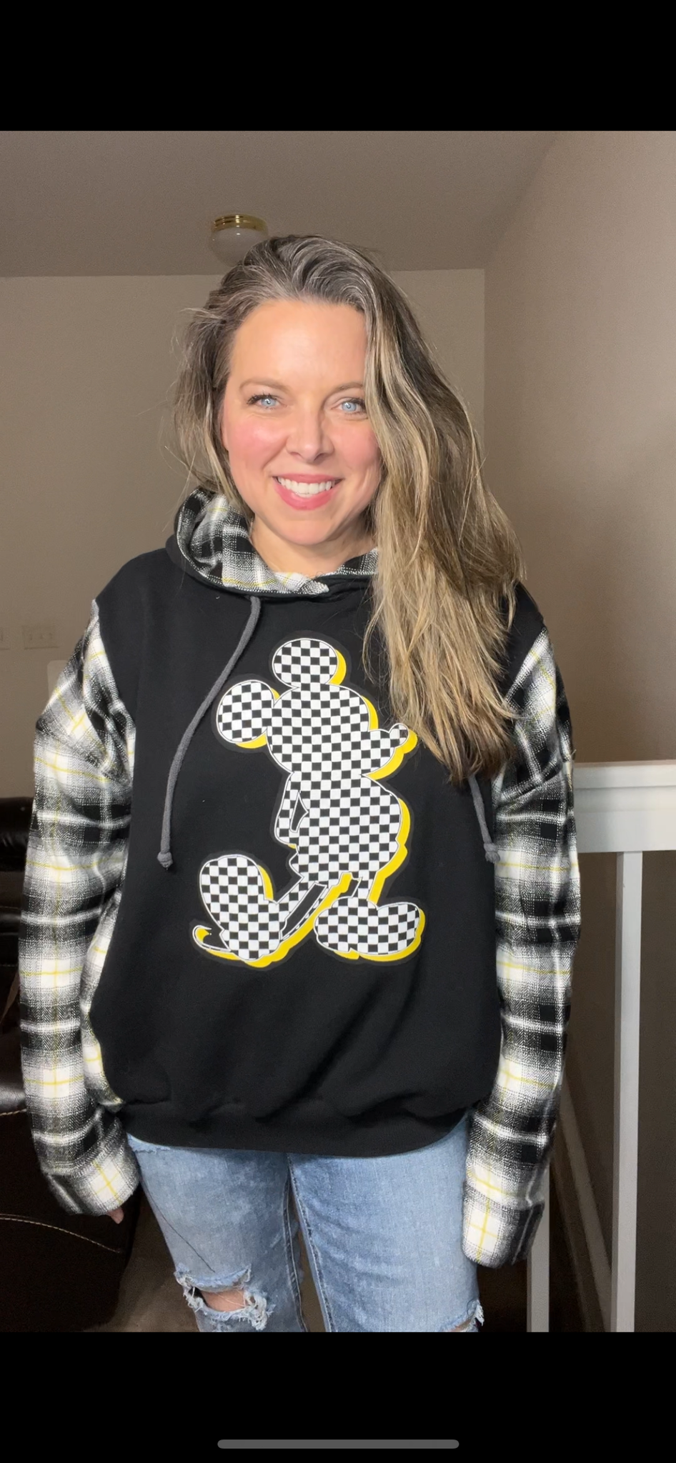 Upcycled Mickey Mouse – women’s XL/1X – midweight sweatshirt with flannel sleeves – sleeves more fitted