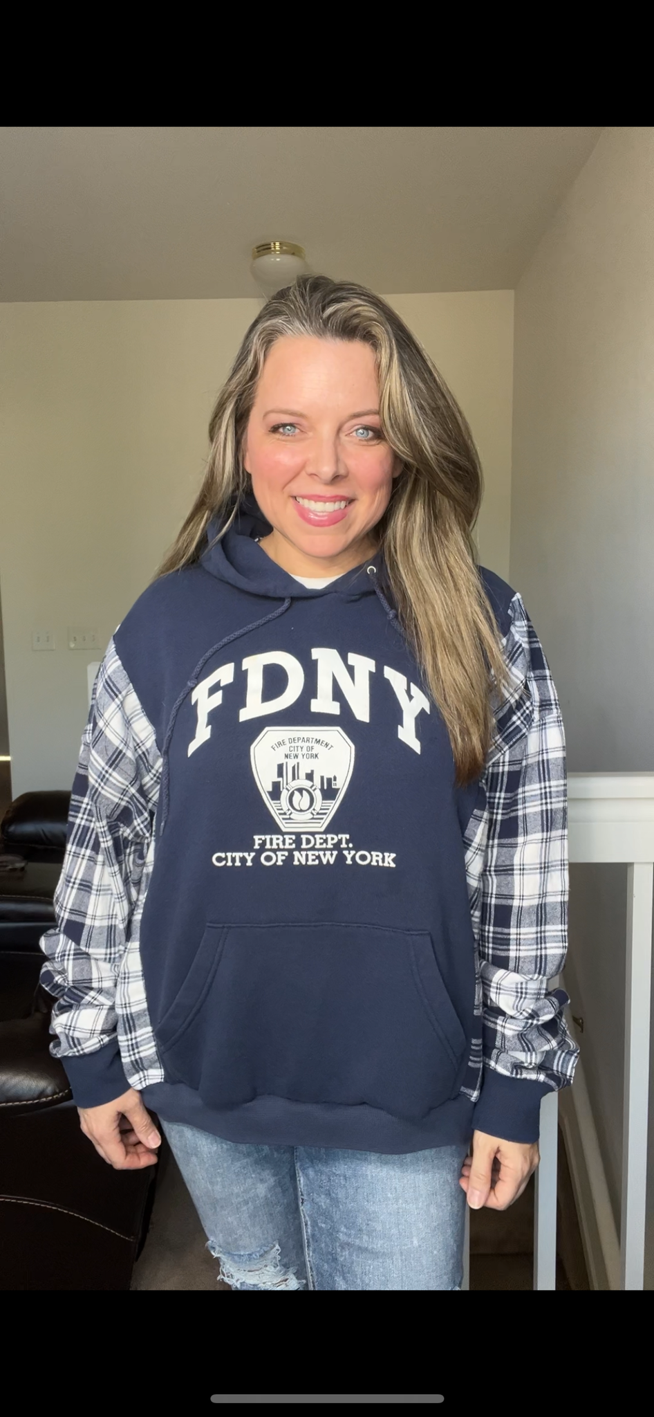 Upcycled FDNY - Women’s XL – midweight sweatshirt with flannel sleeves￼