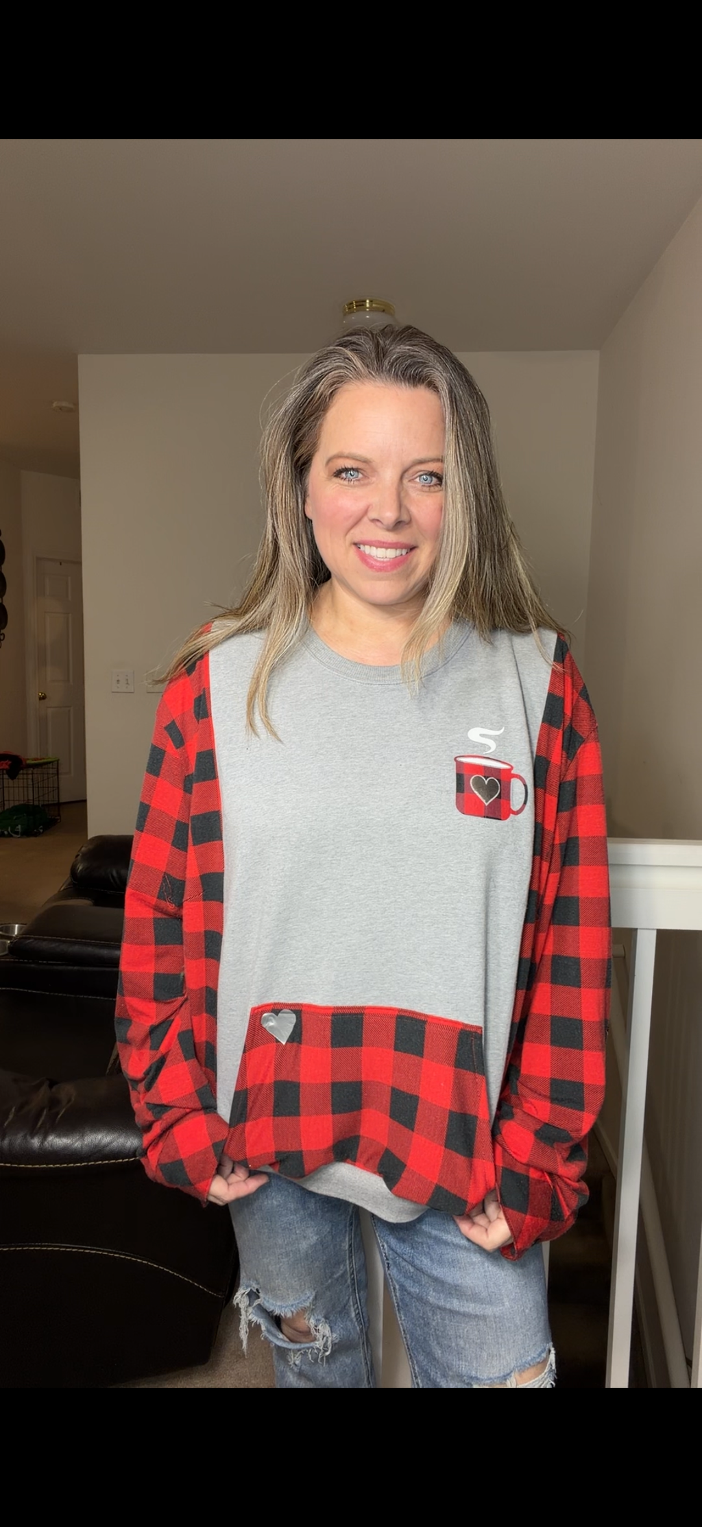 Upcycled Cocoa mug – women's XL thin sweatshirt with stretchy sleeves ￼
