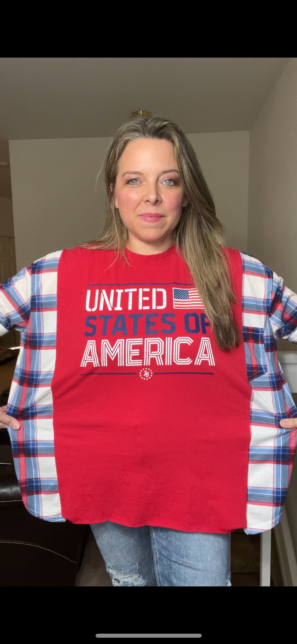 Upcycled USA – women’s￼ XL tshirt with short, thin flannel sleeves￼