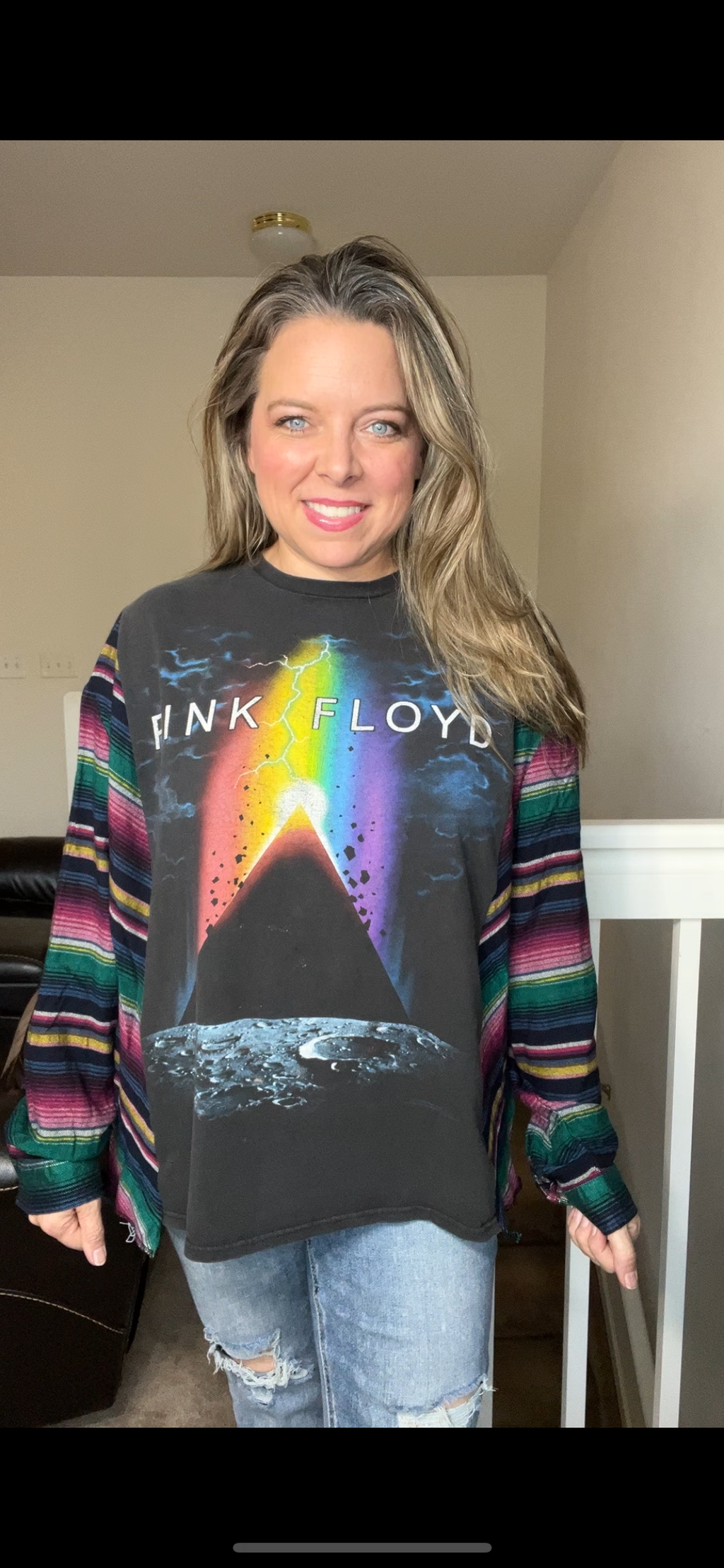 Upcycled Pink Floyd – women’s 1X – T-shirt with flannel sleeves￼