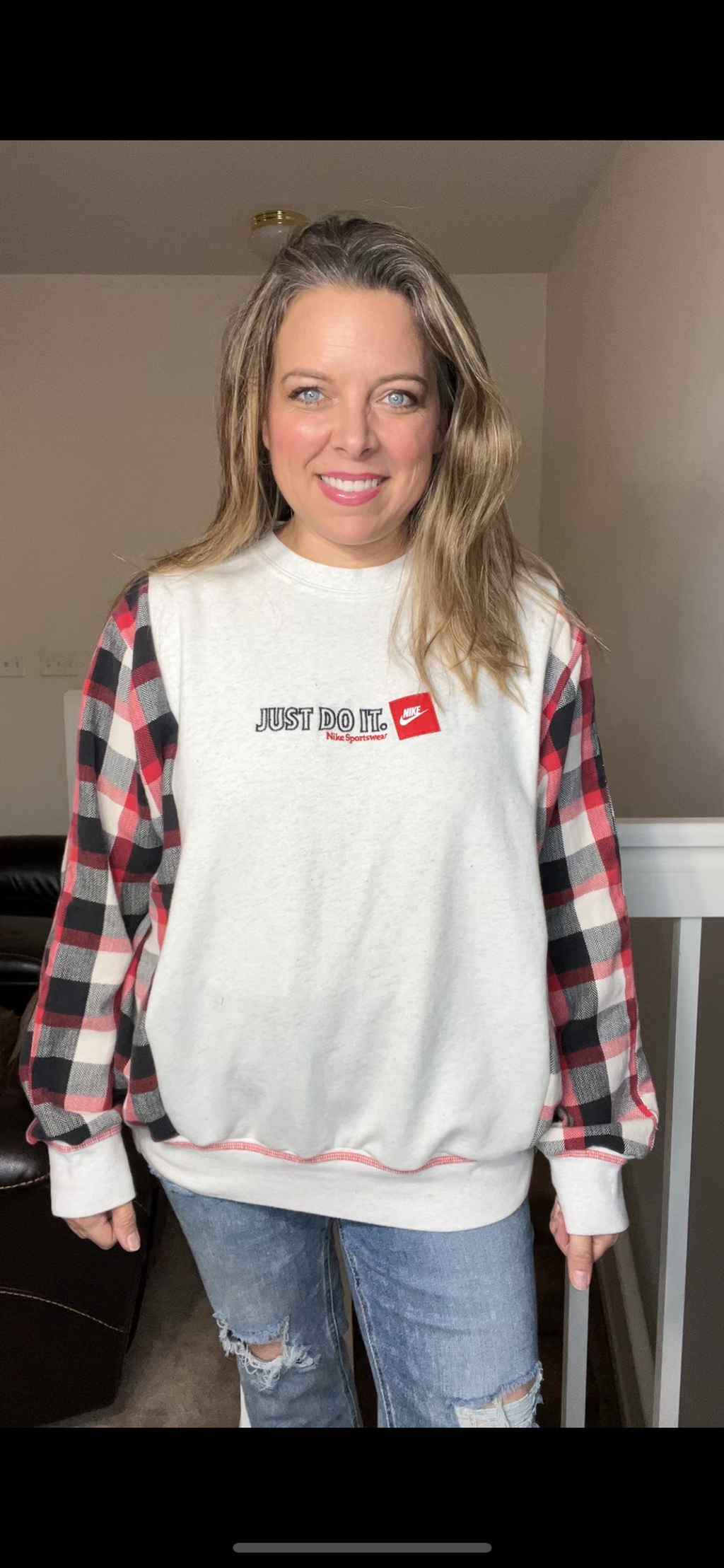 Upcycled Just do it – women’s L/XL - midweight sweatshirt with thick flannel sleeves￼