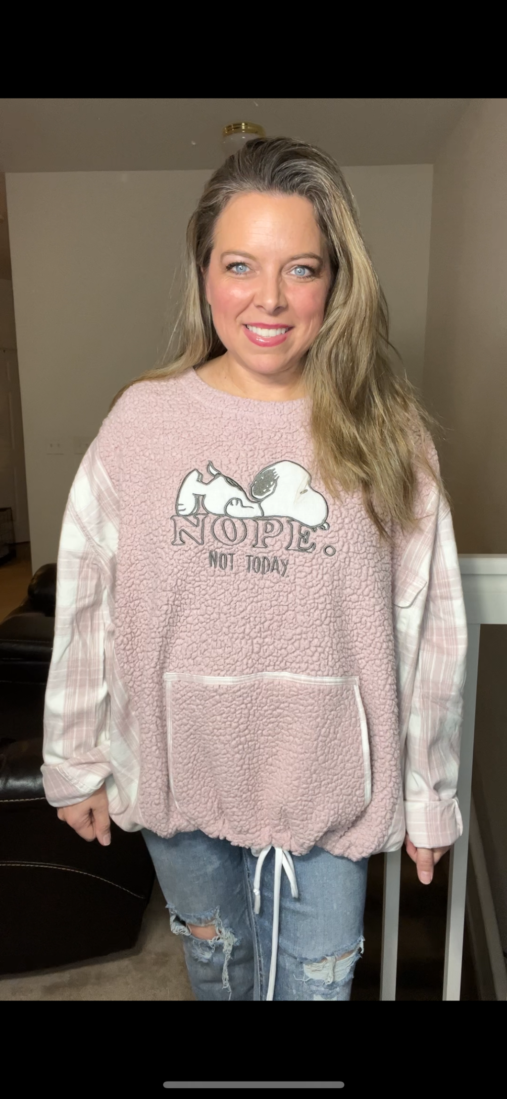 Upcycled Snoopy, fuzzy – women’s XL/1X – fleece sweatshirt with flannel sleeves￼