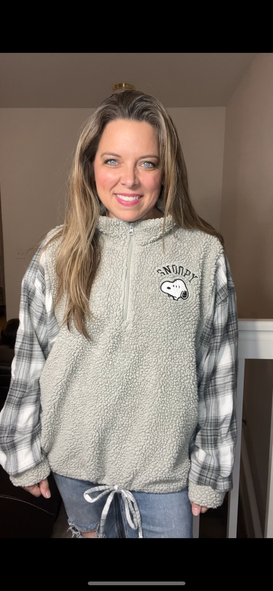 Upcycled Snoopy, fuzzy – women’s 1X – fleece sweatshirt with flannel sleeves￼