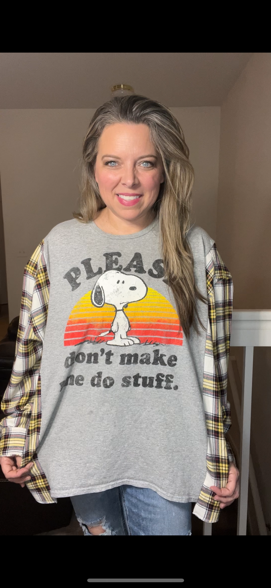 Upcycled Snoopy – women’s 2X – T-shirt with flannel sleeves￼