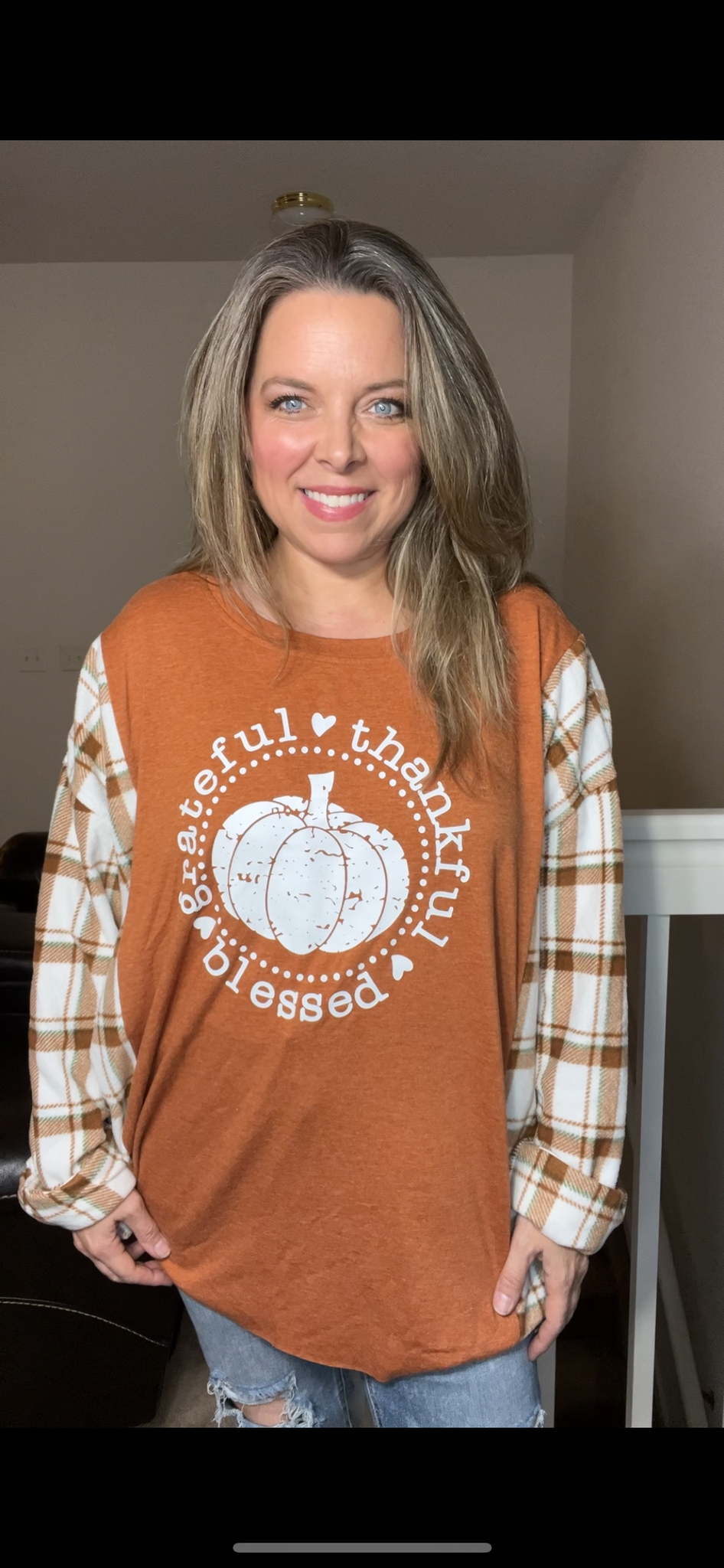 Upcycled Thankful – women’s 3X – T-shirt with fleece sleeves