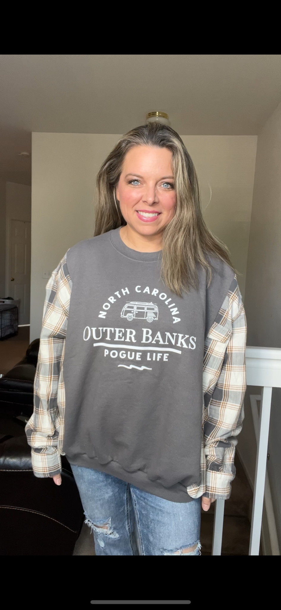 Upcycled Outer Banks – women’s XL/OneX – midweight sweatshirt with flannel sleeves￼