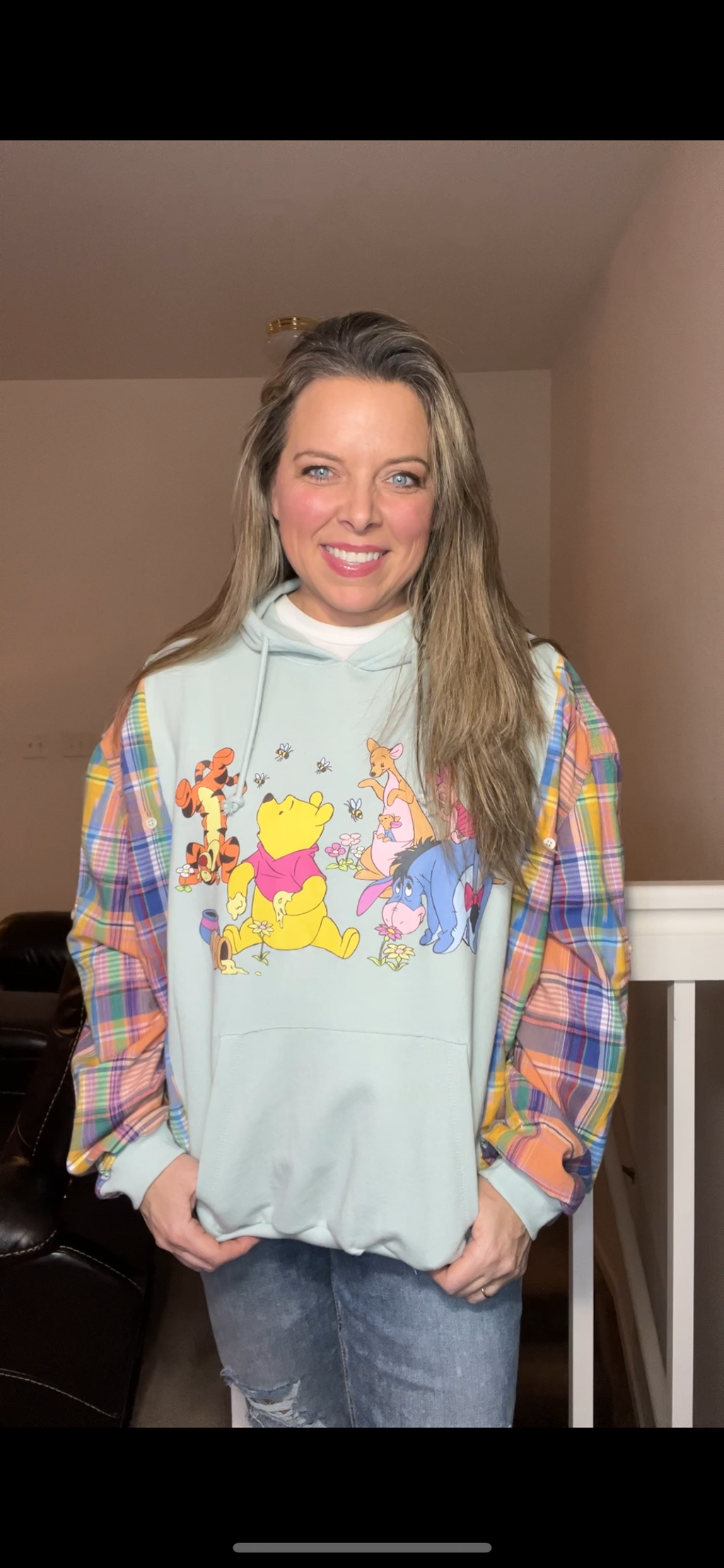 Winnie the Pooh – women’s large – thin sweatshirt with thin cotton sleeves ￼