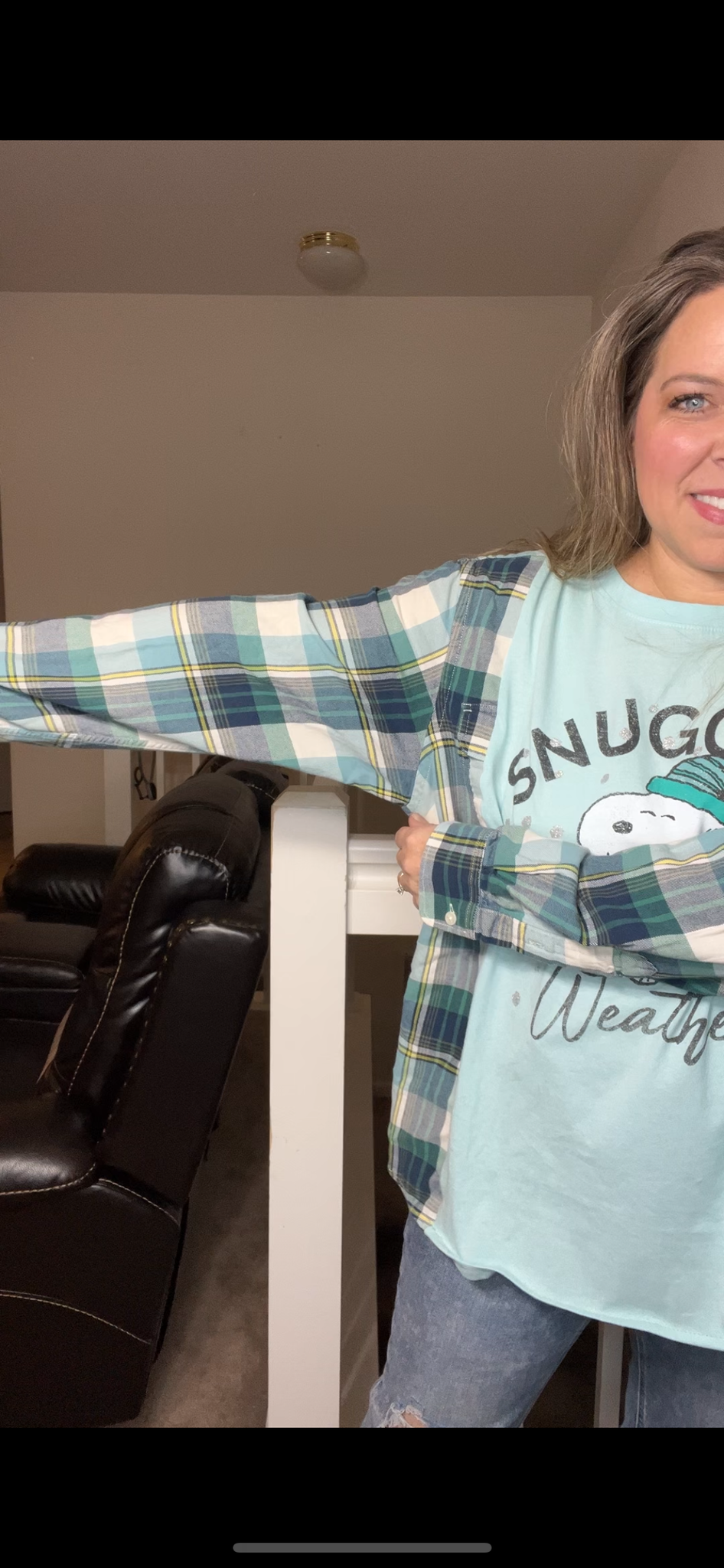 Upcycled Snoopy snuggle – women’s XL/1X – T-shirt with flannel sleeves