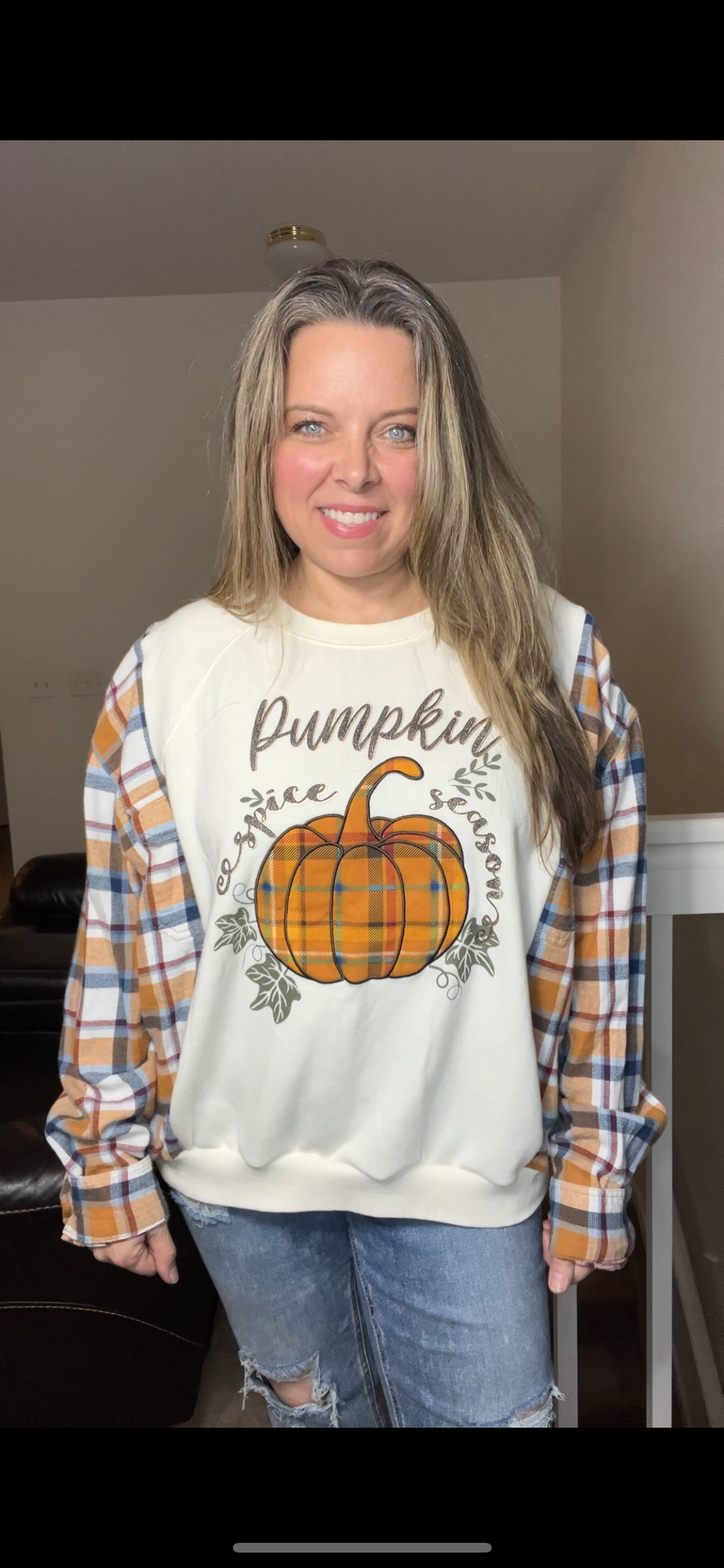 Upcycled pumpkin – women’s medium/large – Midweight sweatshirt with flannel sleeves