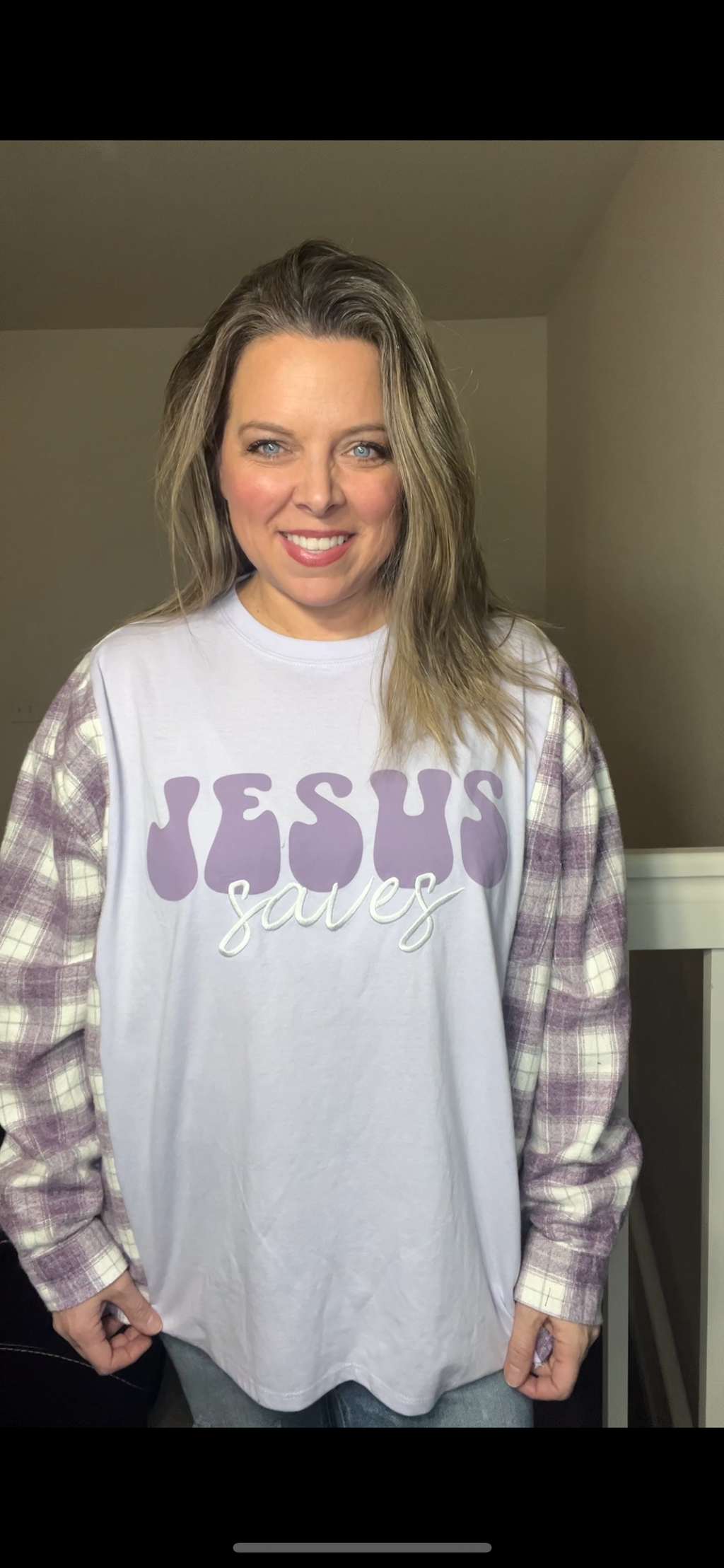 Upcycled Jesus – women’s 2X – T-shirt with flannel sleeves