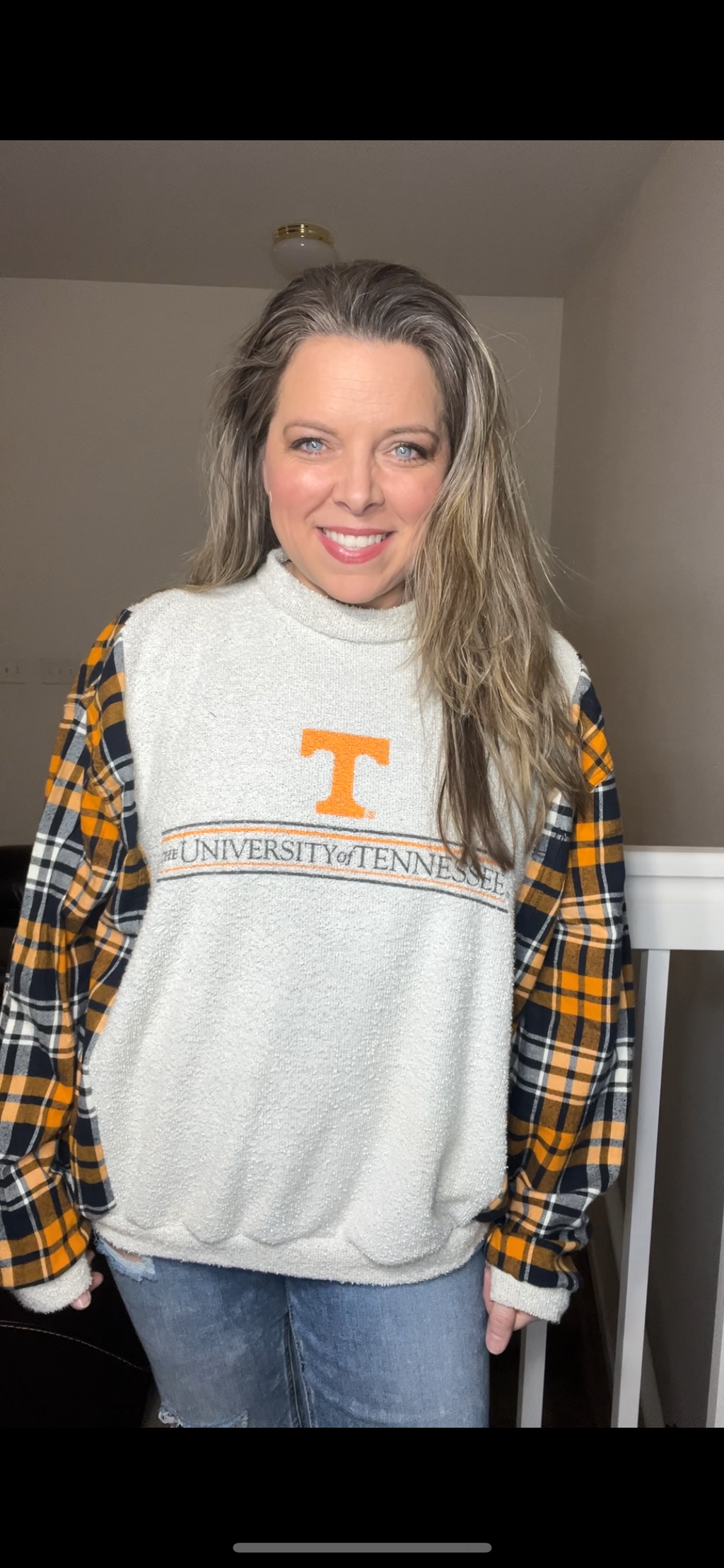 Upcycled Tennessee – women’s large – textured sweatshirt with flannel sleeves