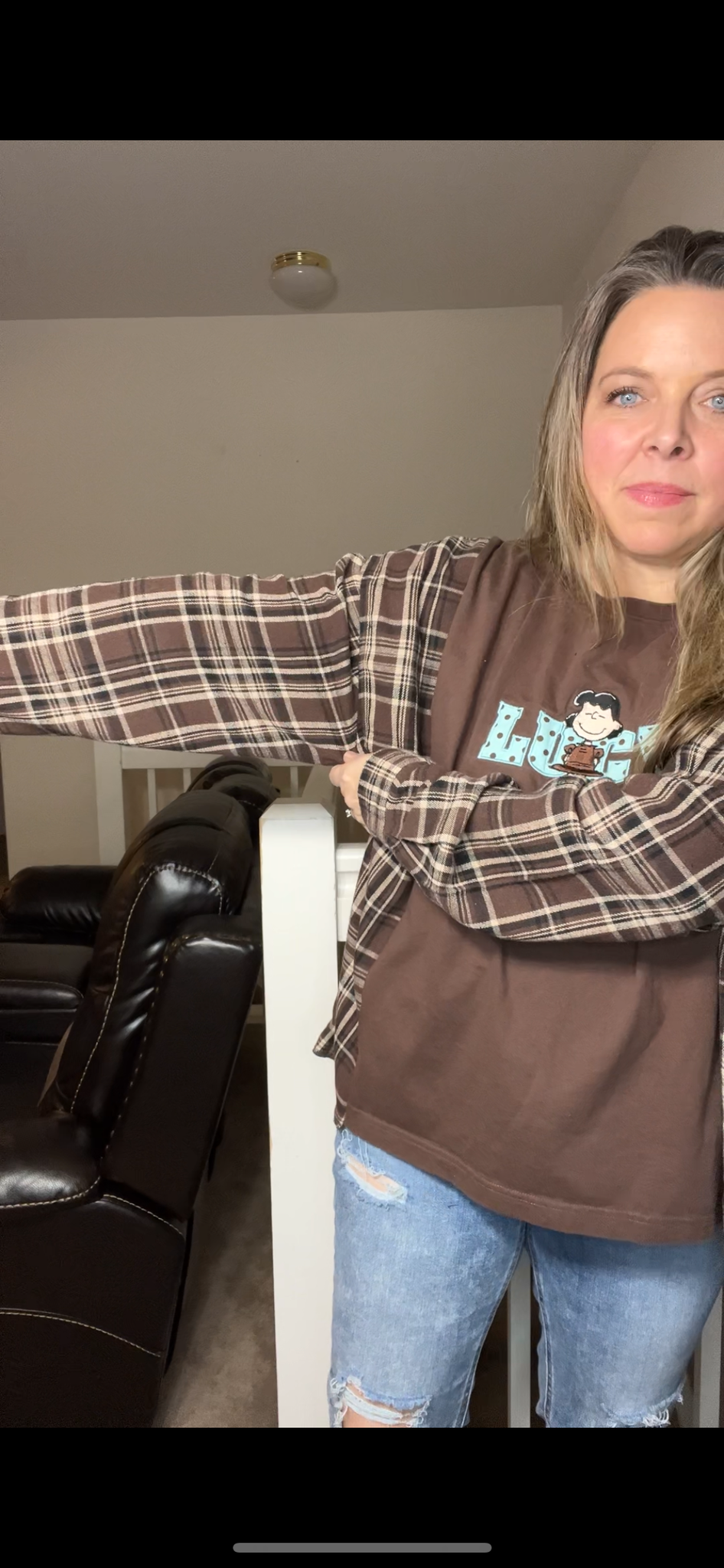 Upcycled Lucy – women’s XL/1X – T-shirt with flannel sleeves