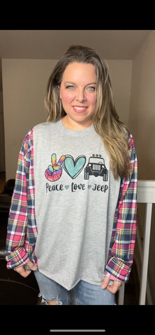 Upcycled Jeep – women’s 1X/2X – thin T-shirt, with thin flannel sleeves