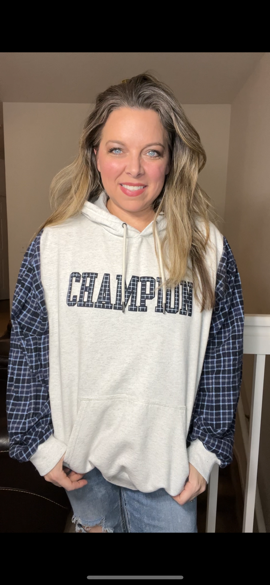 Upcycled Champion – women’s 2X – Midweight sweatshirt with flannel sleeves