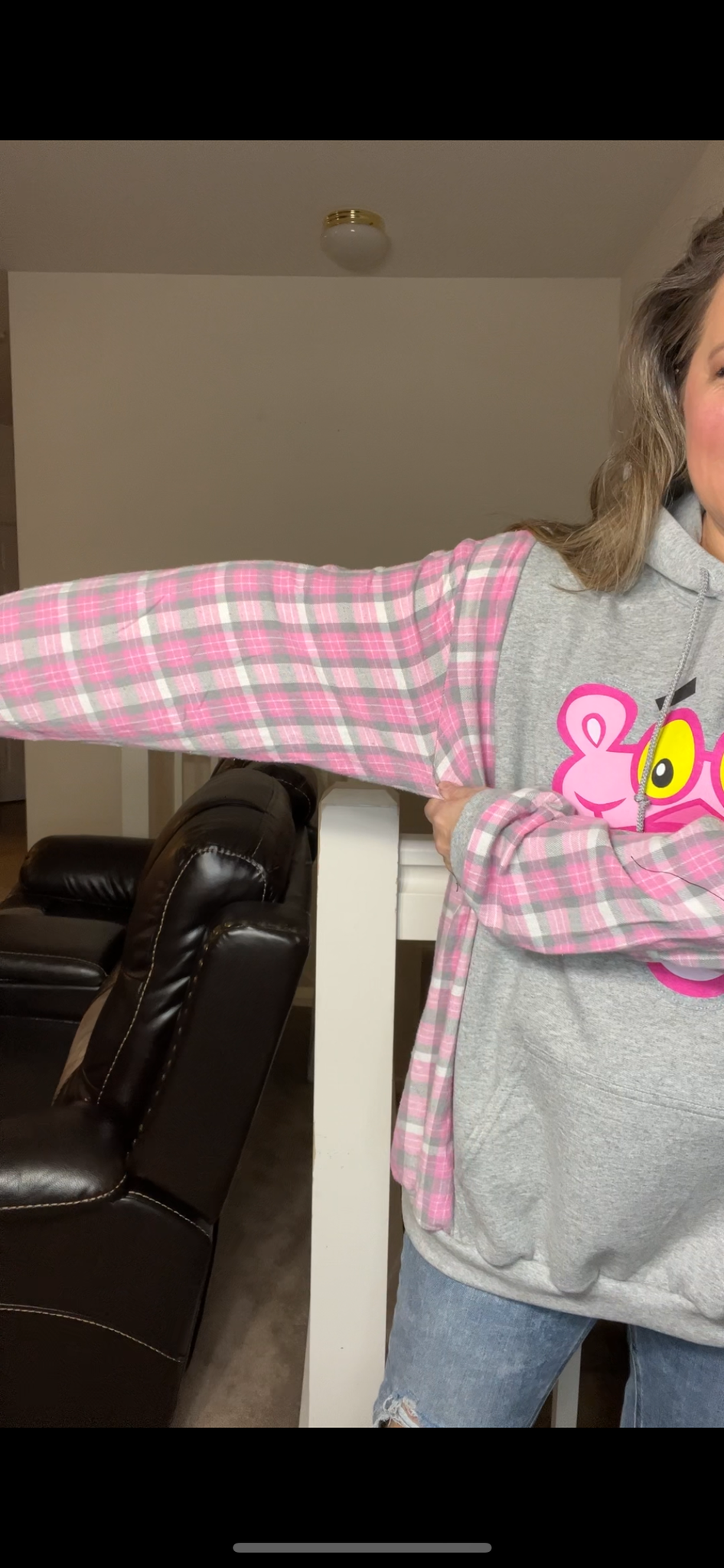 Upcycled Pink panther – women’s 3X – Midway sweatshirt with flannel sleeves