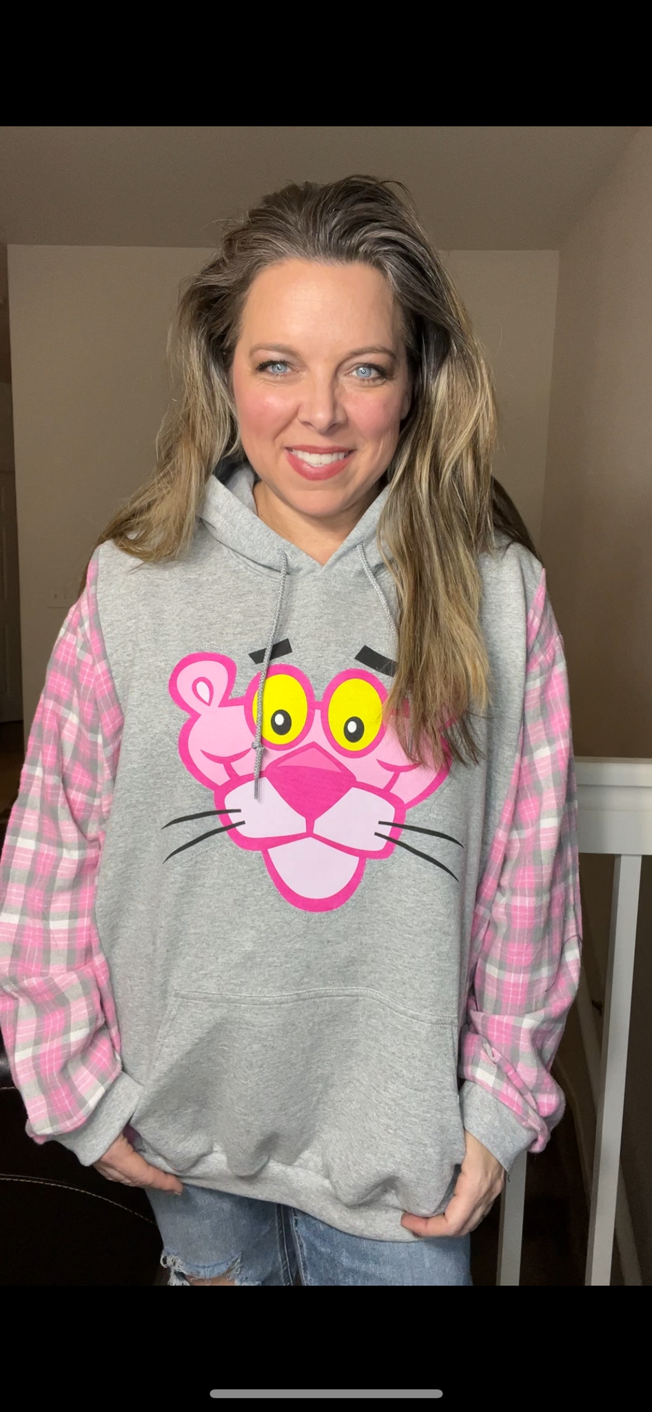 Upcycled Pink panther – women’s 3X – Midway sweatshirt with flannel sleeves