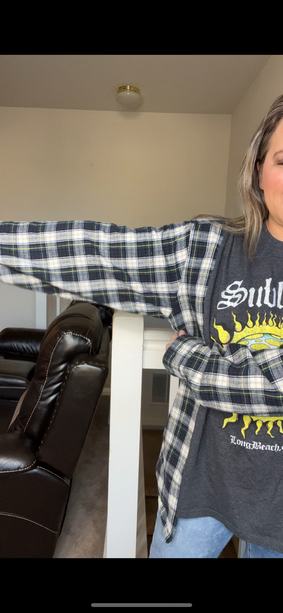 Upcycled Sublime – women’s 1X – T-shirt with flannel sleeves