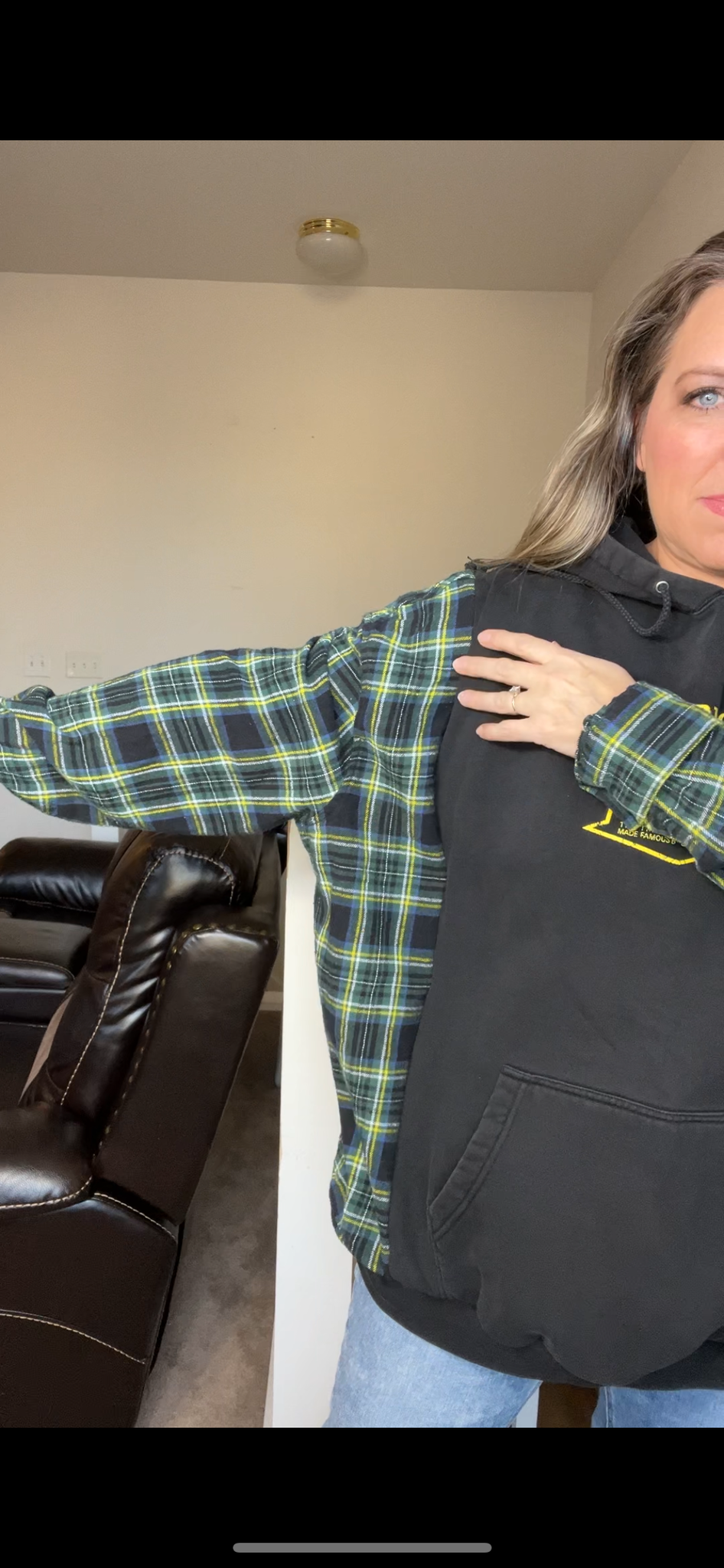 Upcycled John Deere – women’s 3X – midweight sweatshirt with flannel sleeves