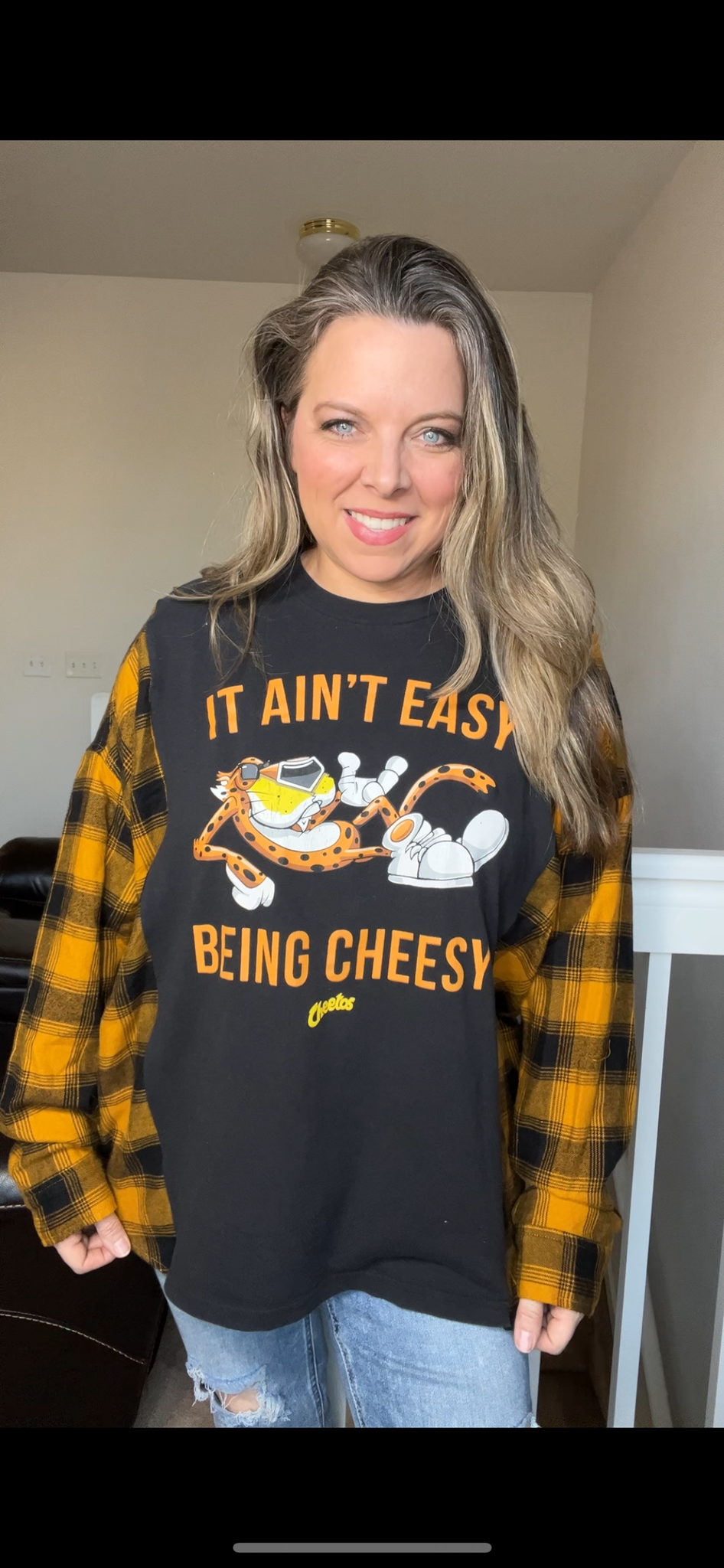 Upcycled Cheesy – women’s XL – T-shirt with a soft flannel sleeves