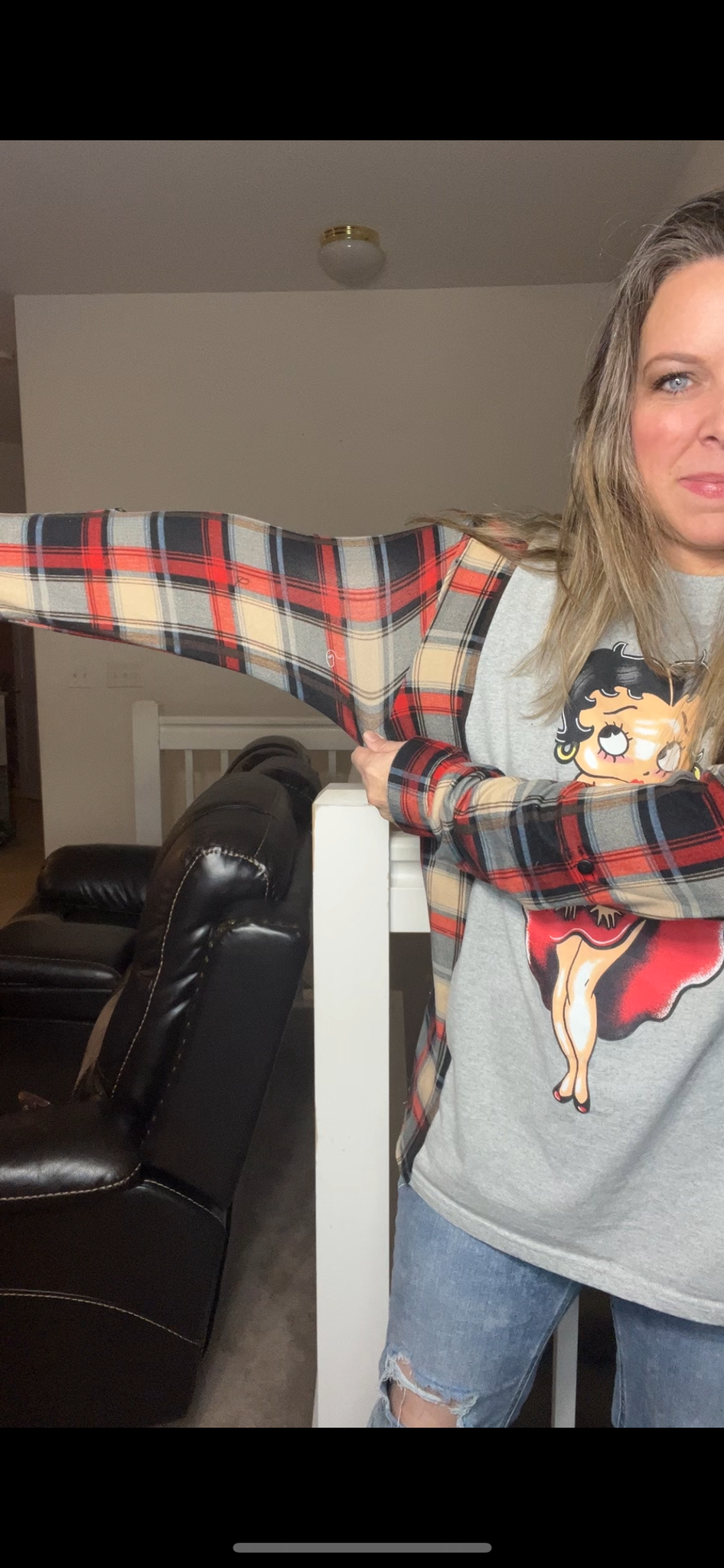 Upcycled Betty Boop – women’s XL long T-shirt with stretchy sleeves