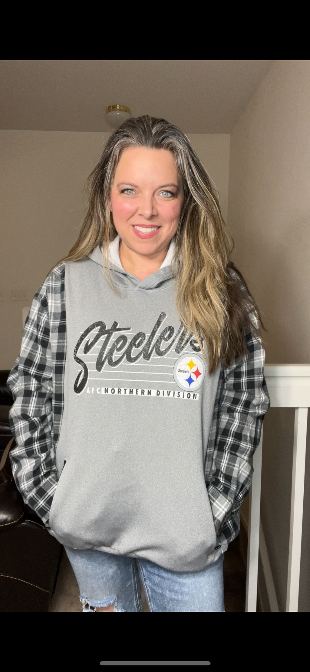 Upcycled Steelers – women’s 1X/2X midweight sweatshirt with flannel sleeves
