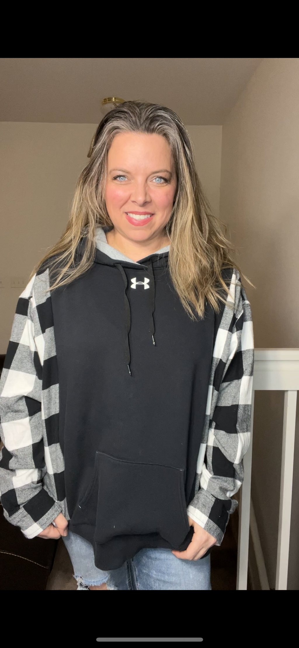 Upcycled UA black - Women’s 2X midweight sweatshirt with flannel sleeves