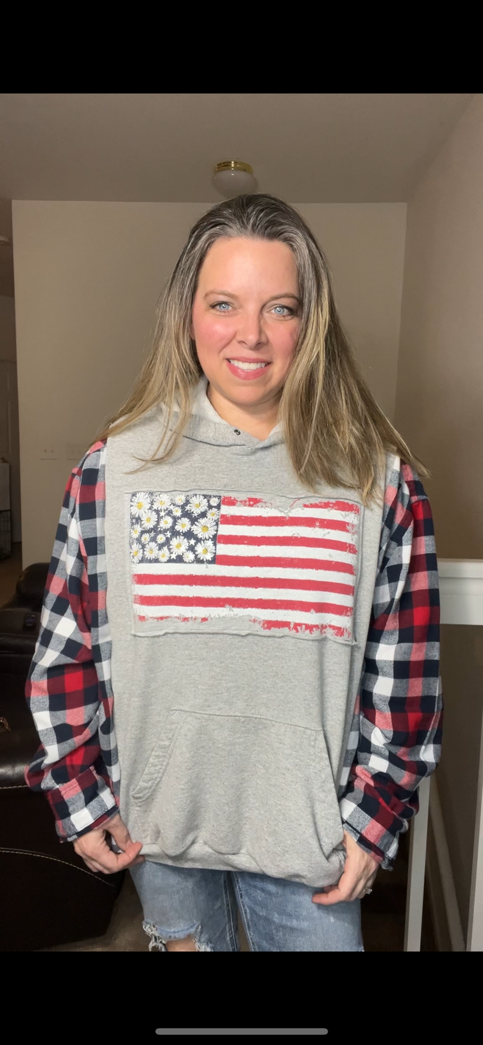 Upcycled Daisy Flag – women’s 2X midweight sweatshirt with flannel sleeves