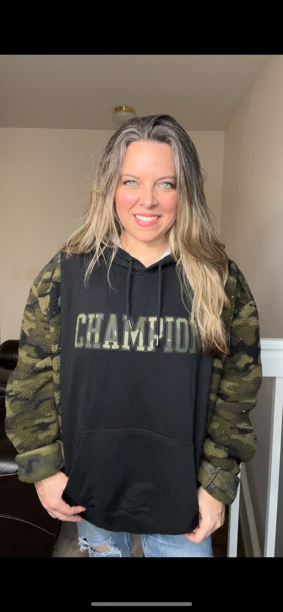 Upcycled Camo champion – women’s 3X midweight sweatshirt with fleece sleeves