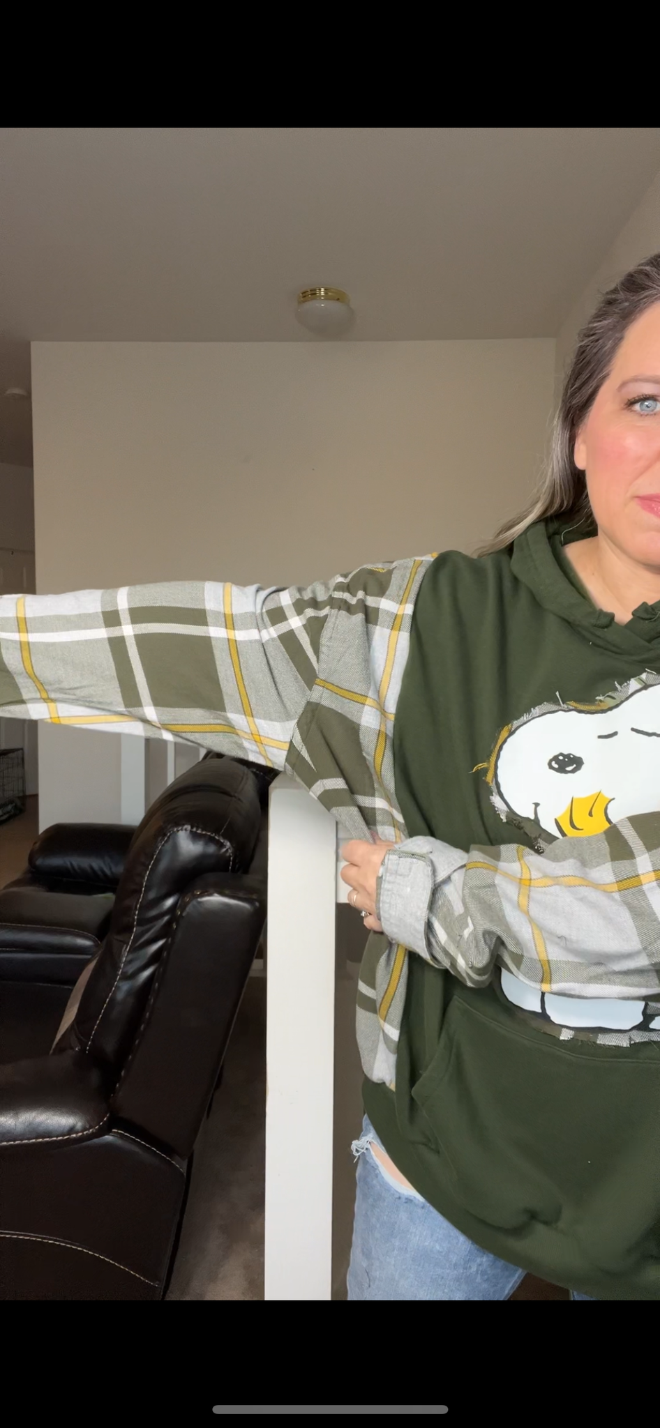 Upcycled snoopy – women’s 3X midweight sweatshirt with flannel sleeves