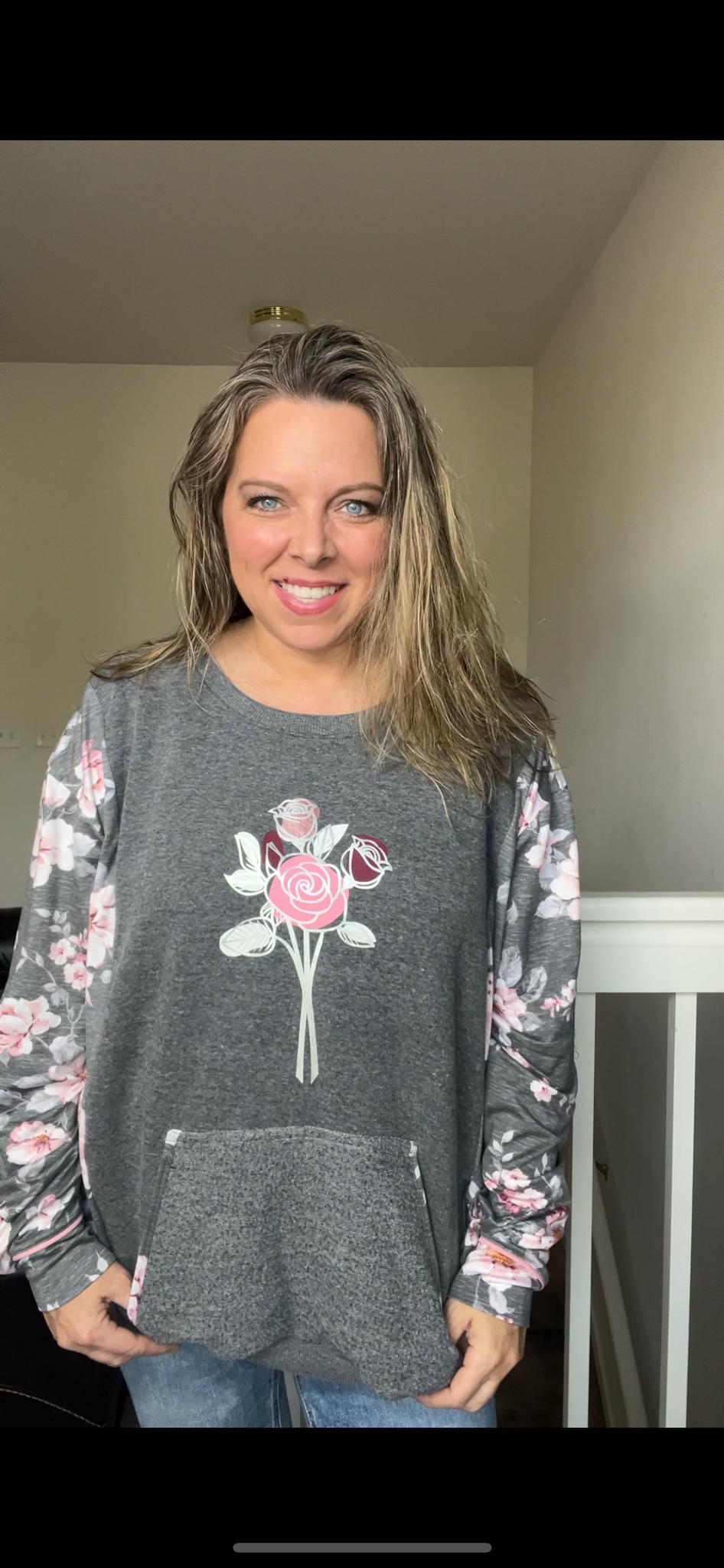Upcycled Silver flowers – women’s 3X midweight sweatshirt with stretchy sleeves