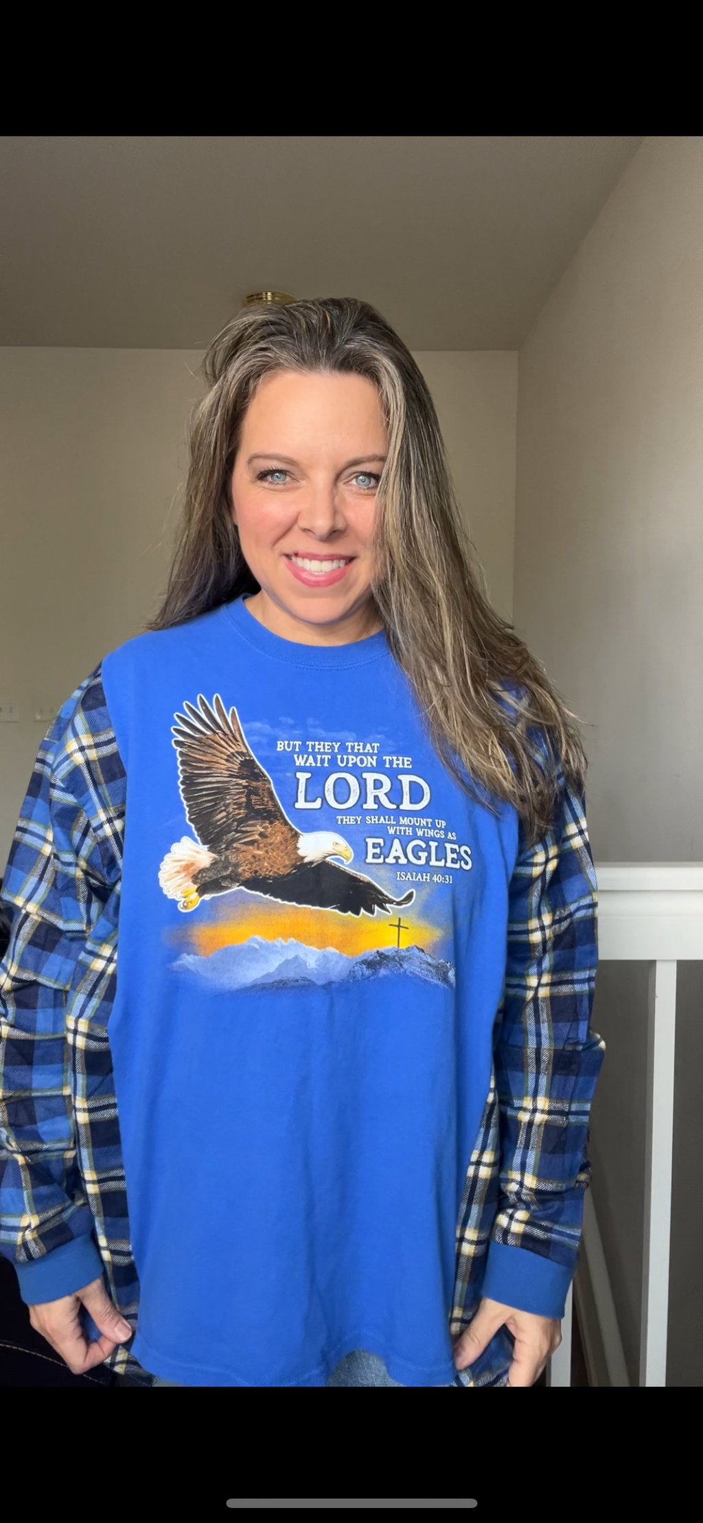 Upcycled Eagle – women’s 1X T-shirt with thin flannel sleeves