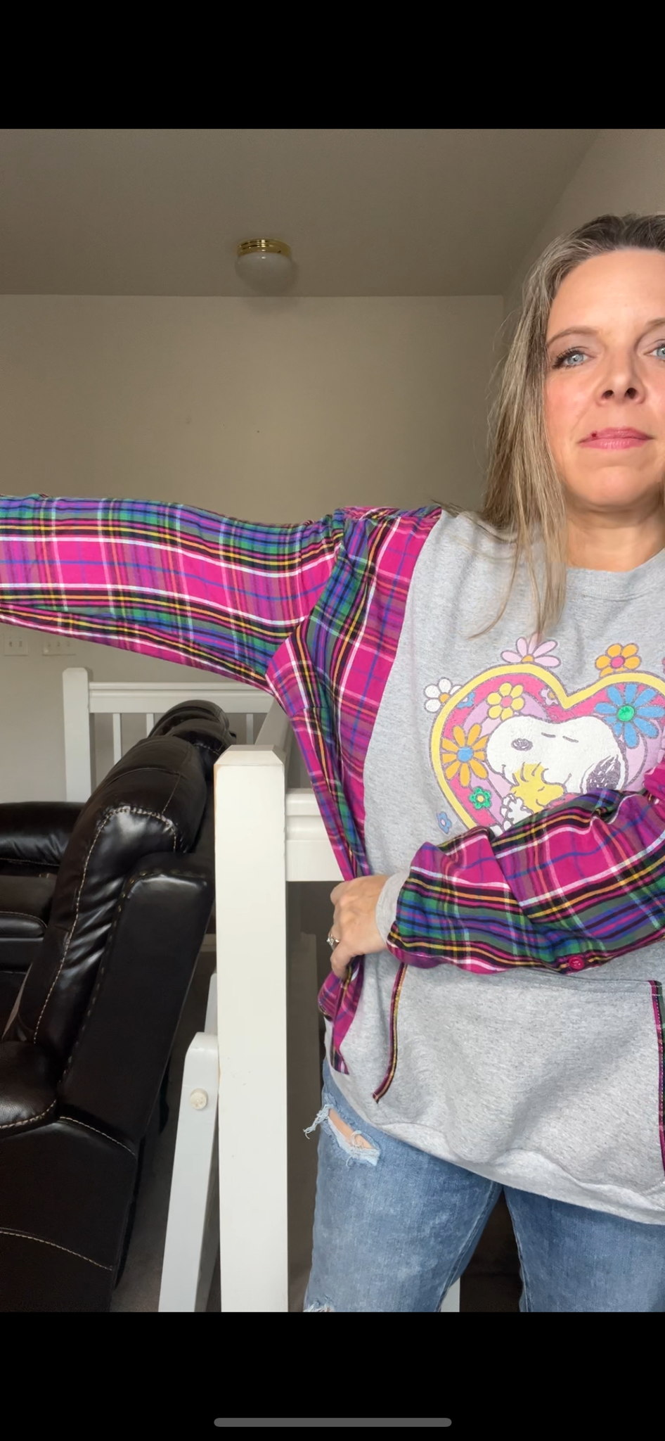 Upcycled Snoopy heart  – women’s 1X midweight sweatshirt with thin flannel sleeves