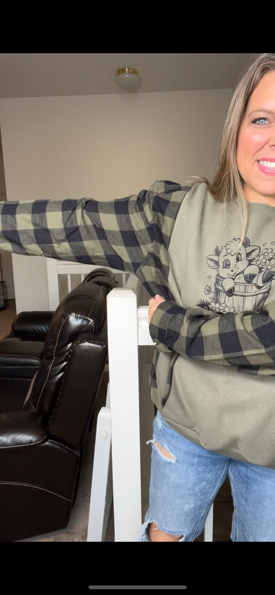 Upcycled Little things – women’s medium/large midweight sweatshirt with flannel sleeves