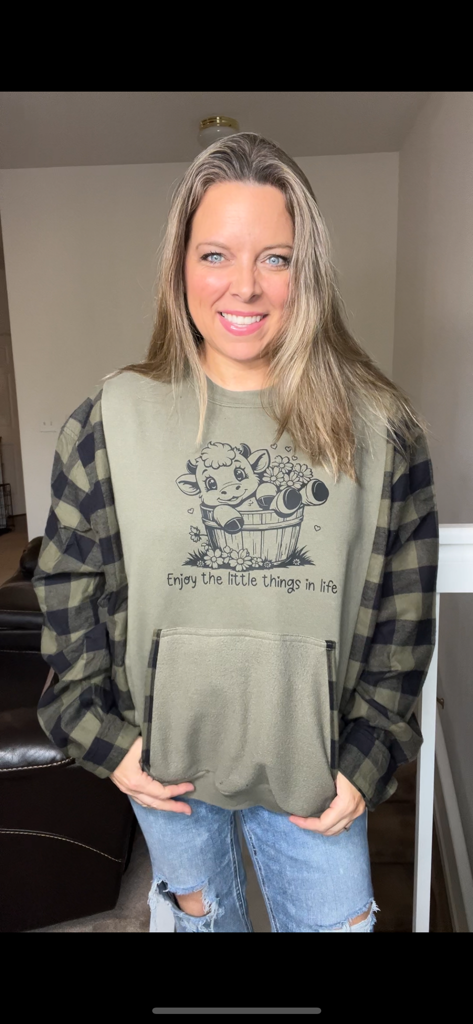 Upcycled Little things – women’s medium/large midweight sweatshirt with flannel sleeves
