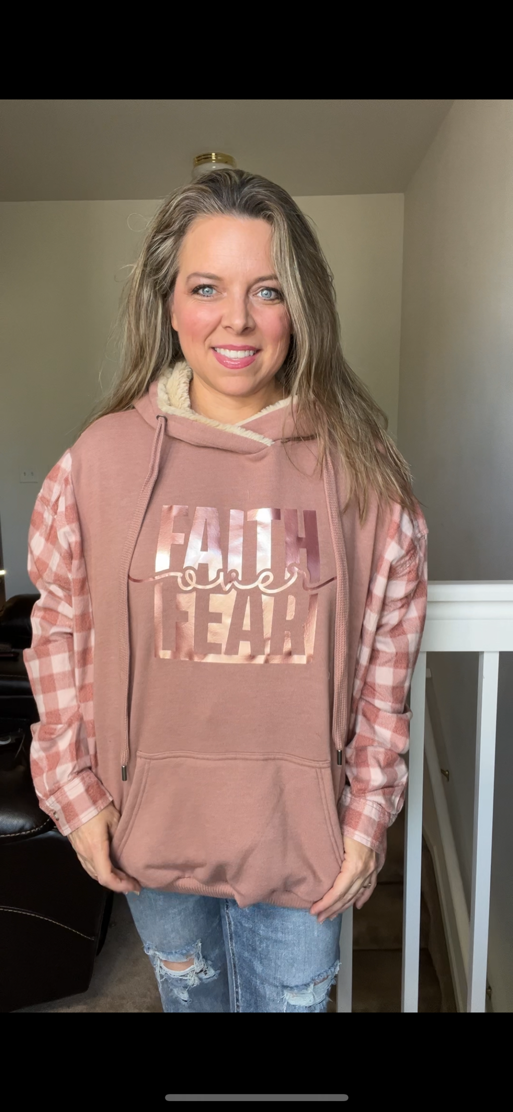 Upcycled Faith over fear – women’s 1X/2X – French terry sweatshirt with flannel sleeves￼