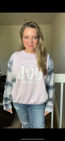 Upcycled Joy – women’s medium – midweight sweatshirt with flannel sleeves￼