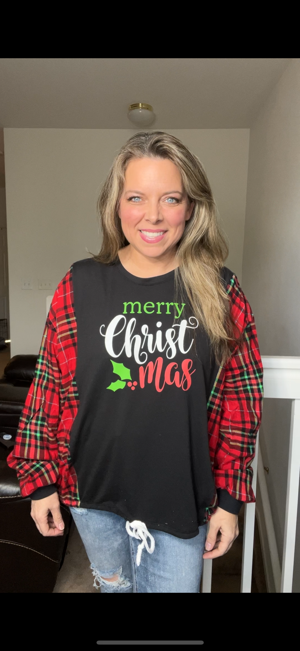 Upcycled CHRISTmas – women’s XL/1X – T-shirt with flannel sleeves