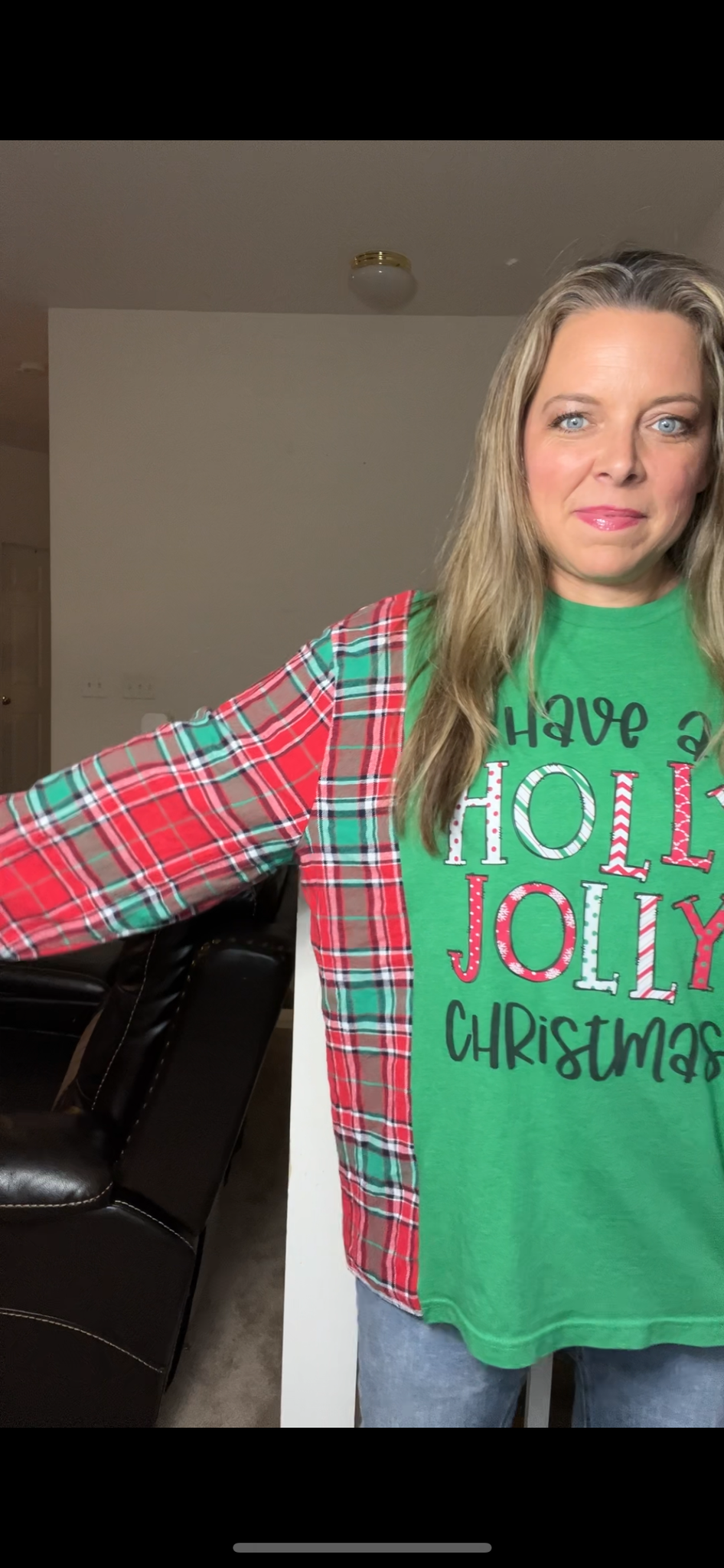 Upcycled Holly Jolly – women’s XL/1X T-shirt with flannel sleeves￼