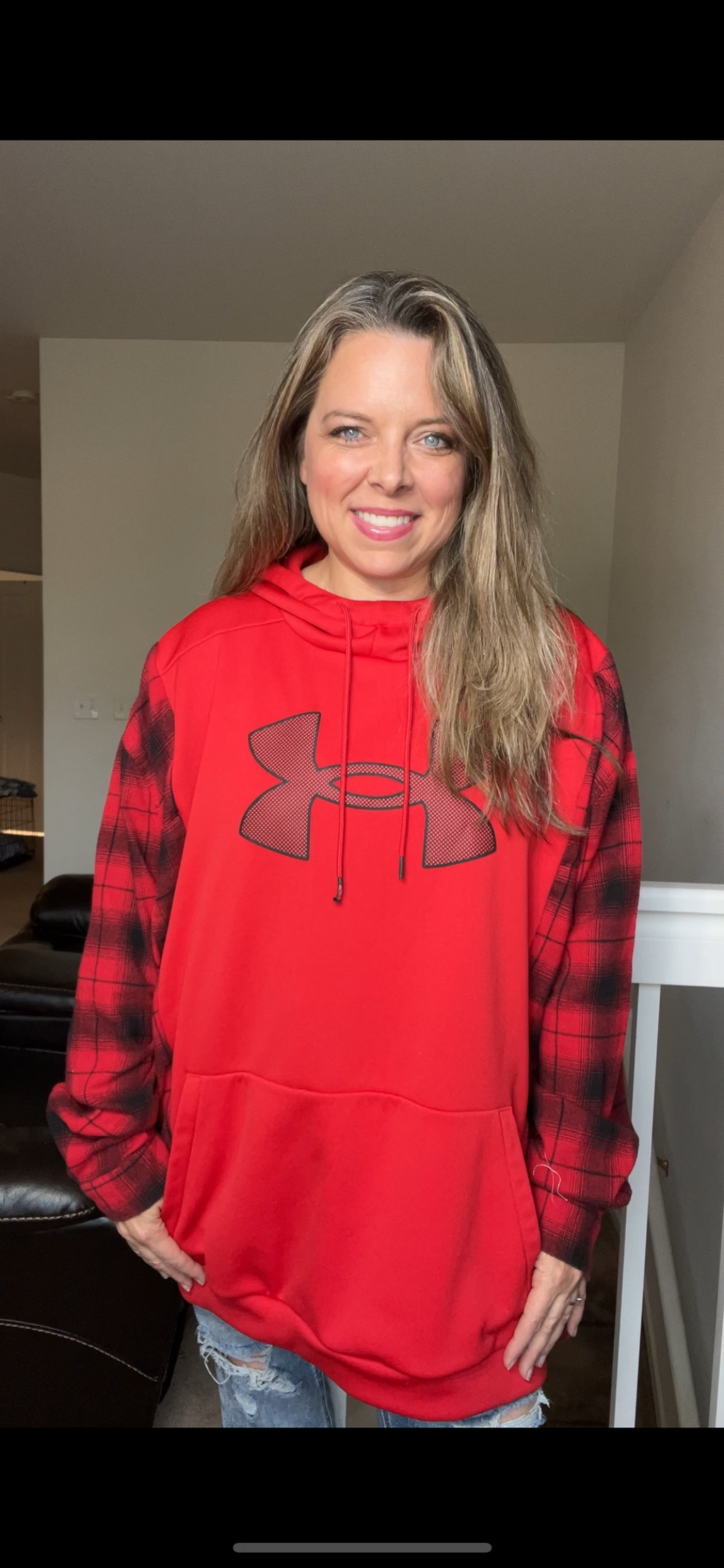 Upcycled Red UA – women’s 3X/4X – midweight sweatshirt with flannel sleeves￼