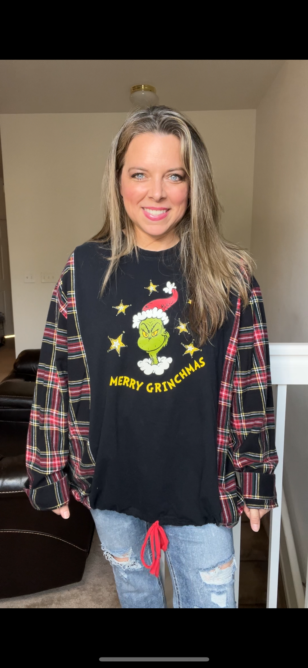 Upcycled Grinch – women’s 1X/2X – T-shirt with flannel sleeves￼