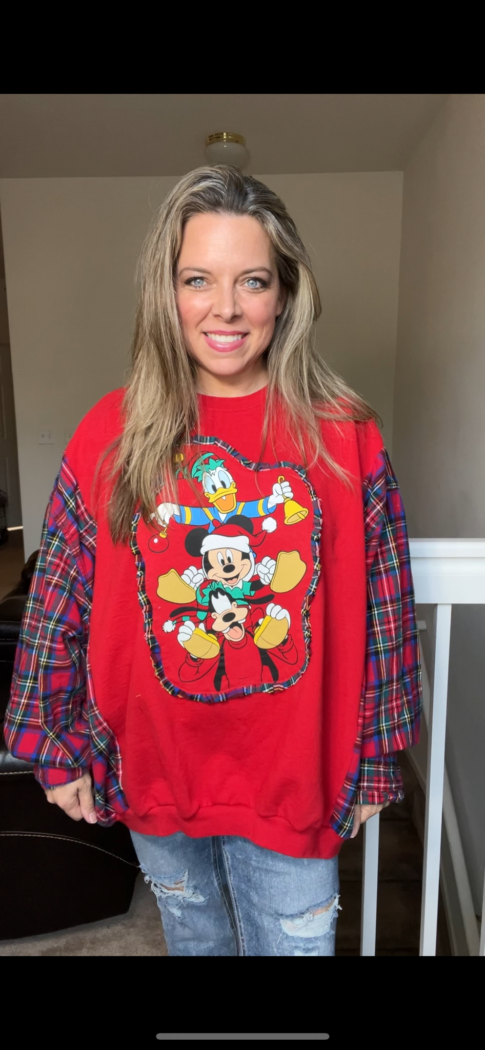 Upcycled Donald Duck – women’s 2X – midweight sweatshirt with flannel sleeves￼