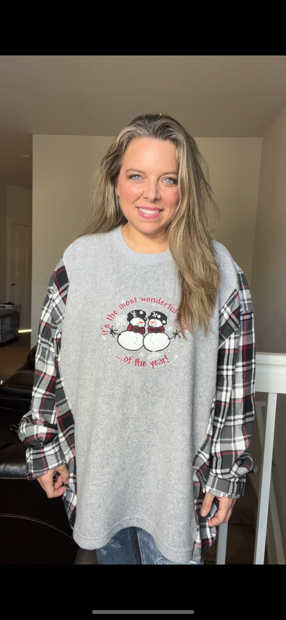 Upcycled Snowmen – women’s 4X – fleece sweatshirt with flannel sleeves￼