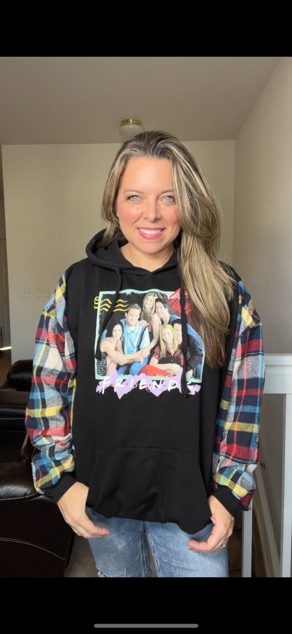 Upcycled Friends – women’s large – midweight sweatshirt with flannel sleeves￼