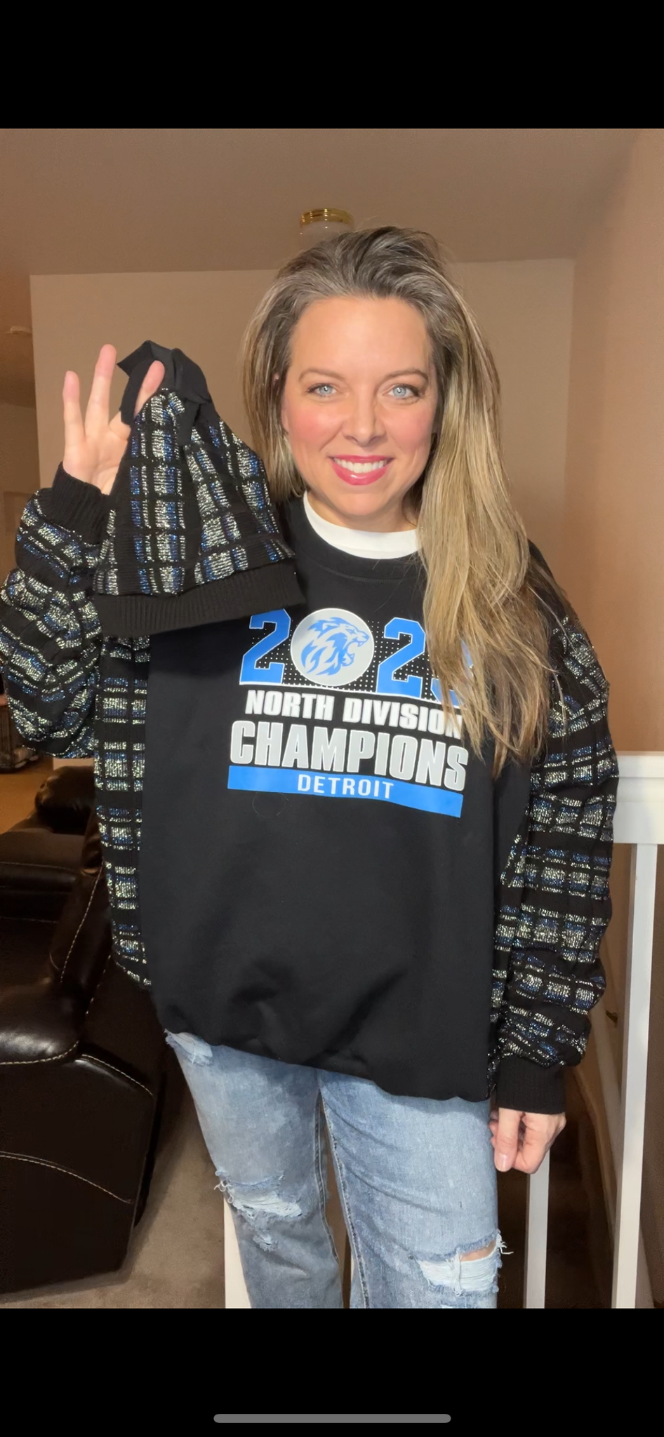 Upcycled Detroit Lions – women’s XL – midweight sweatshirt with heavy lined sleeves